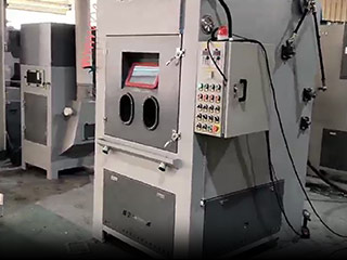 鑫百通大型转盘式自动喷砂机工作视频