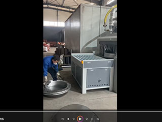 惠州客户案例:不锈钢盆输送式自动喷砂机工作视频
