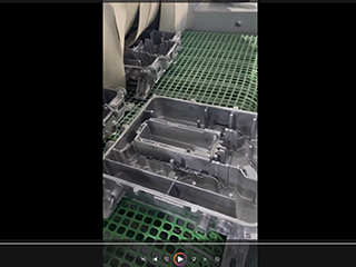丽水客户案例:压铸铝材自动喷砂机工作视频