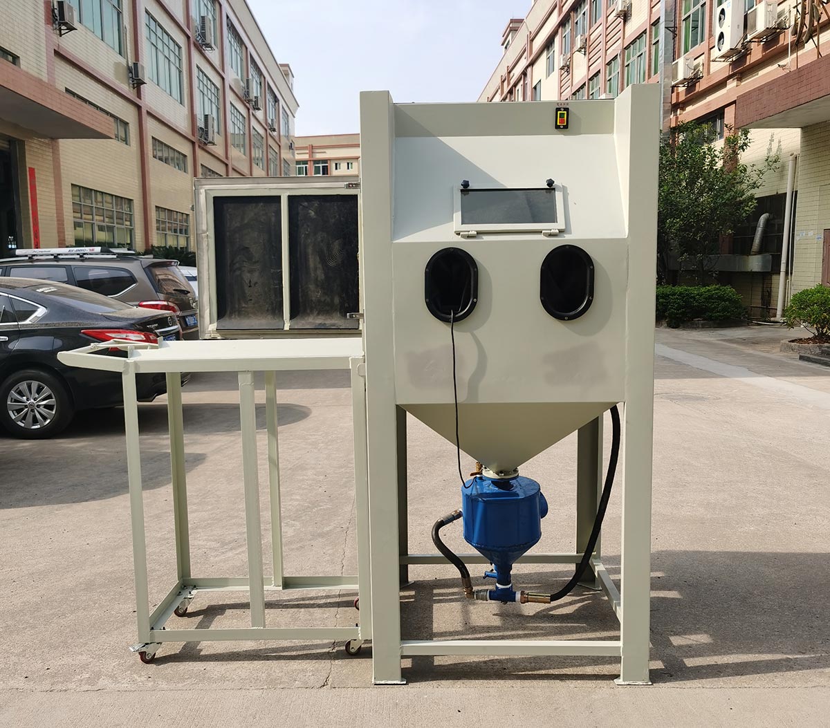 深圳鑫百通(XBTONG)喷砂机生产厂家制造的手动喷砂机实拍图片